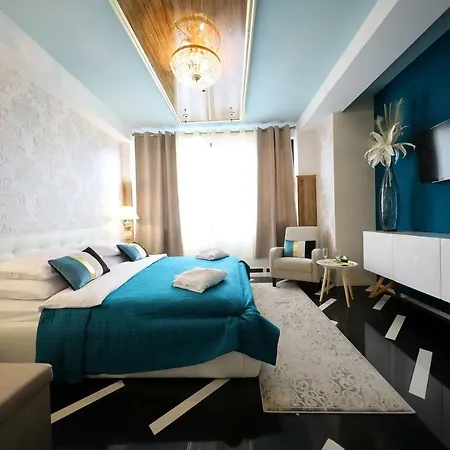 Antiqua Aparthotel 4*