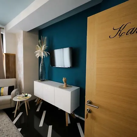 Antiqua 4*