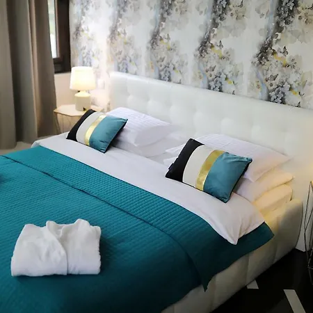 Antiqua Aparthotel 4*