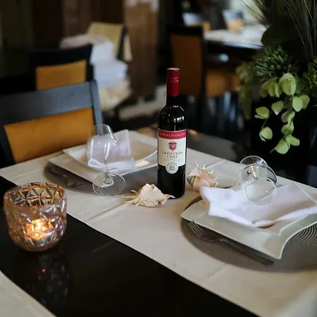Antiqua Aparthotel 4*