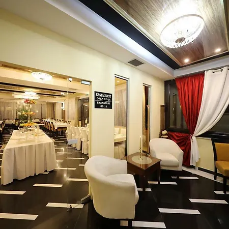 Aparthotel Antiqua 4*