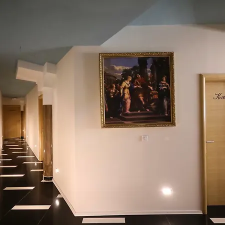 Antiqua Aparthotel 4*